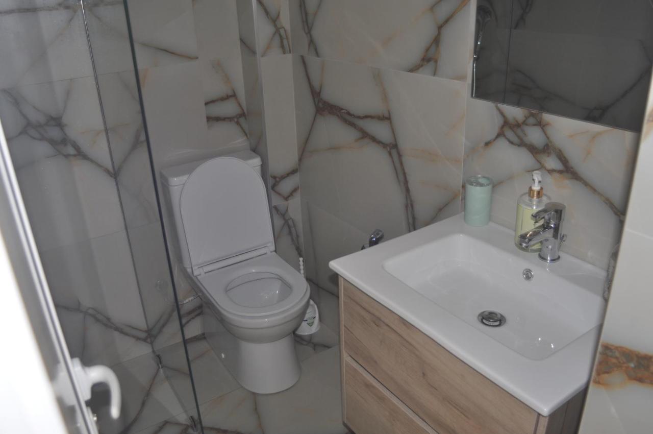 Ferienwohnung Bliri Myslym Shyri Tirana Exterior foto