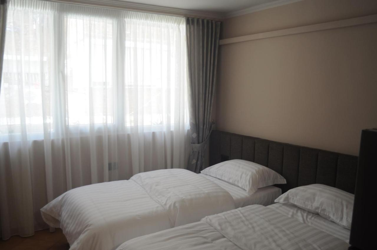 Ferienwohnung Bliri Myslym Shyri Tirana Exterior foto