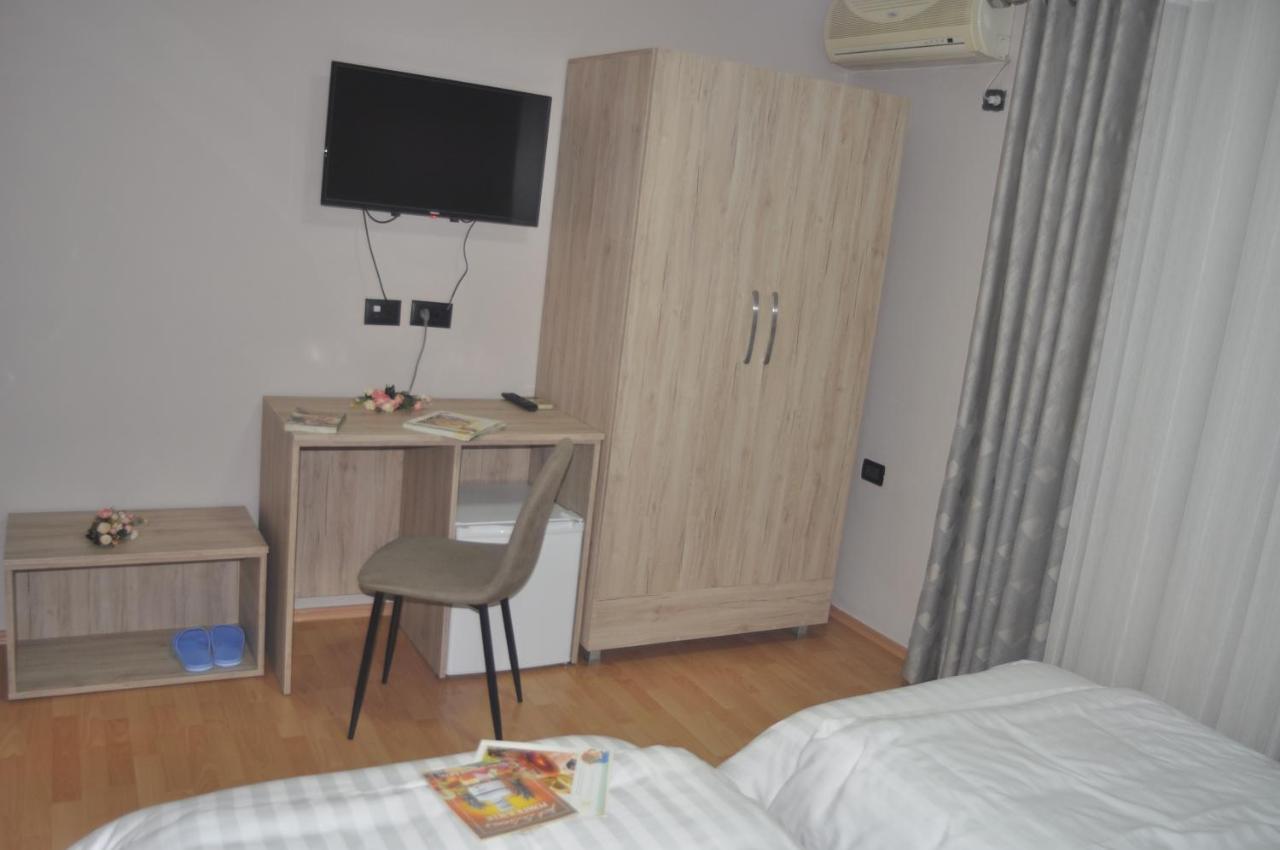 Ferienwohnung Bliri Myslym Shyri Tirana Exterior foto